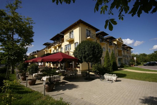   - Hotel Xavin Restaurant Wellness Harkány