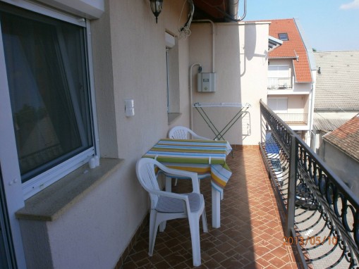   - Réztorony Apartman Harkány